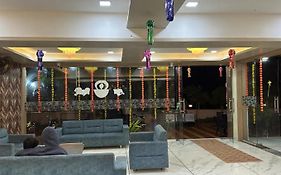 Swapnapurti Lodge, Akkalkot
